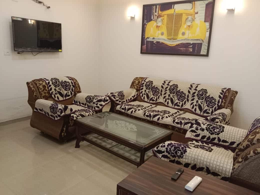 2BHK Luxury Furnished Flat For Rent in Savitry Green Society Zirakpur - Rentvala
