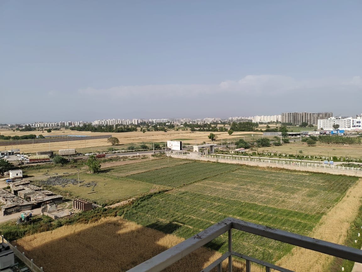 3BHK Furnished In Sushma joynest moh 1 PR7 Road zirakpur