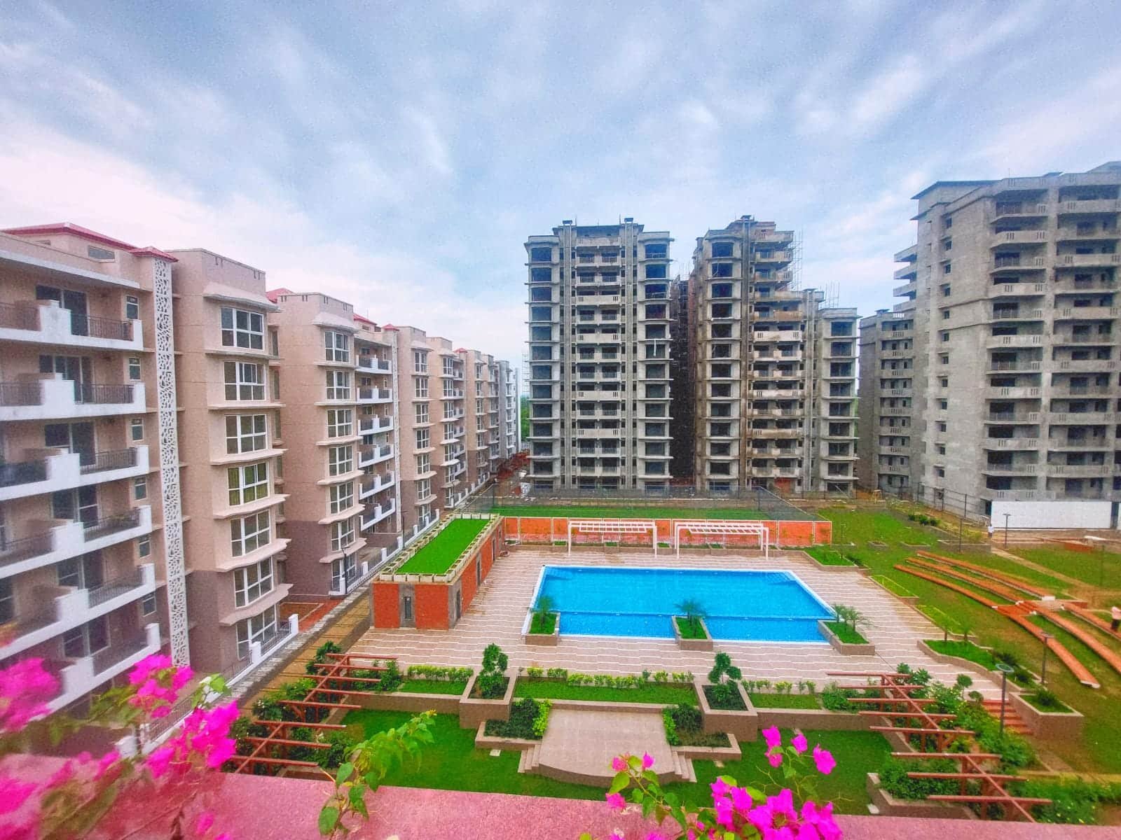 2 BHK Semi Furnished Flat for rent in Steel Strips Tower, Dera Bassi near Chandigarh